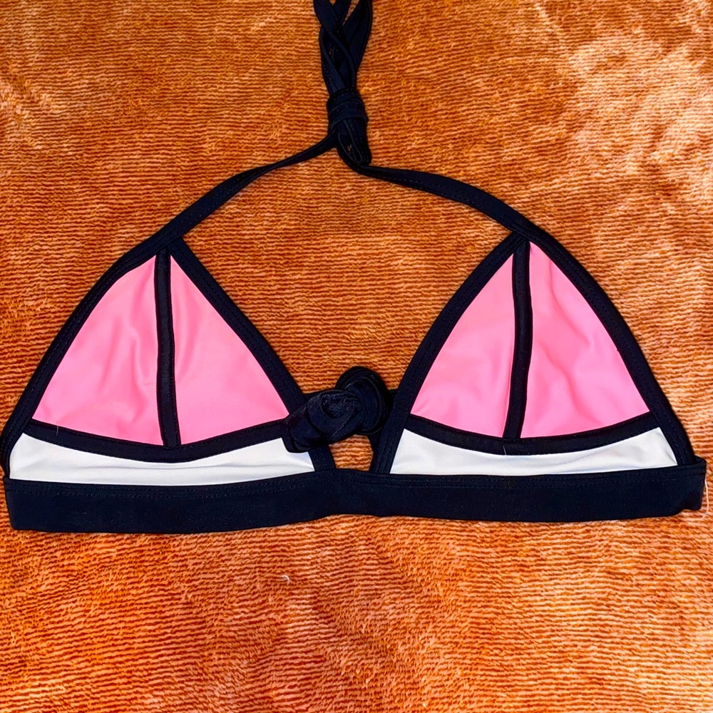 Pink bikini top